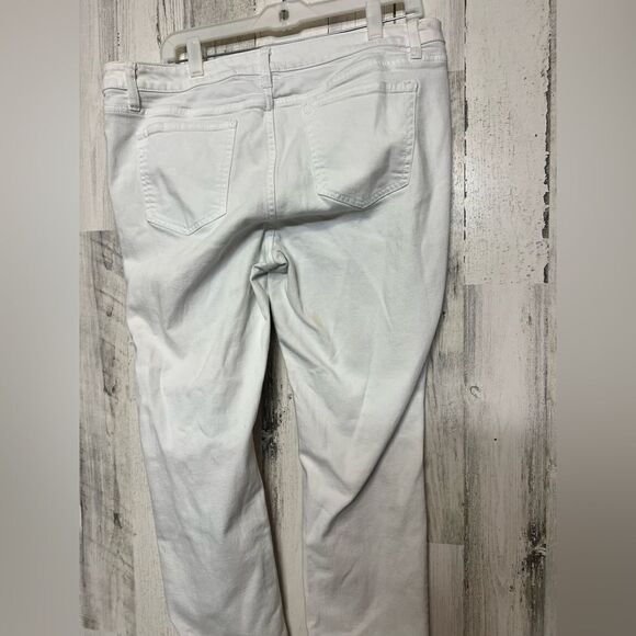 White jeans - Picture 3 of 7